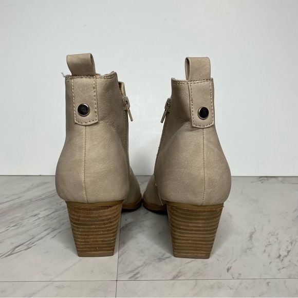 New! DV by Dolce Vita Kiki Bootie 9 1/2 - Picture 3 of 15